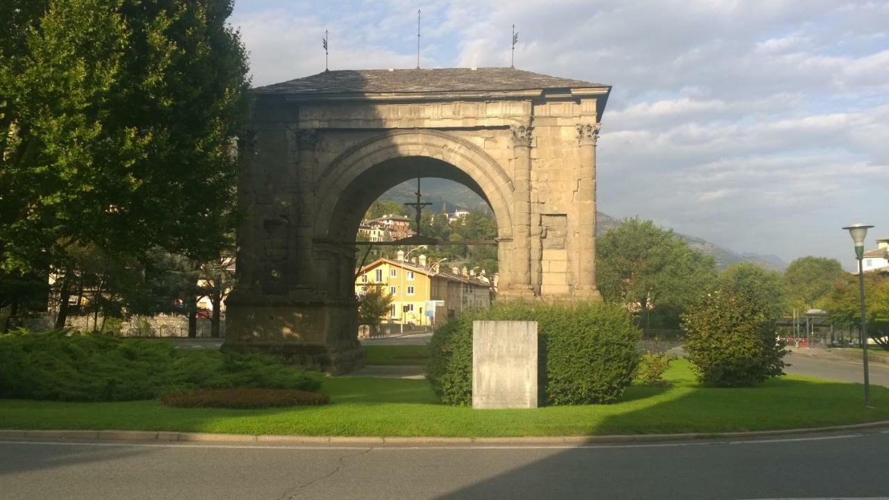 Apartamento Casa Bellini Aosta Exterior foto
